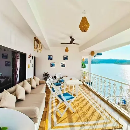 Riverside Villa In The Midst Of A Rainforest - By Viva La Vida